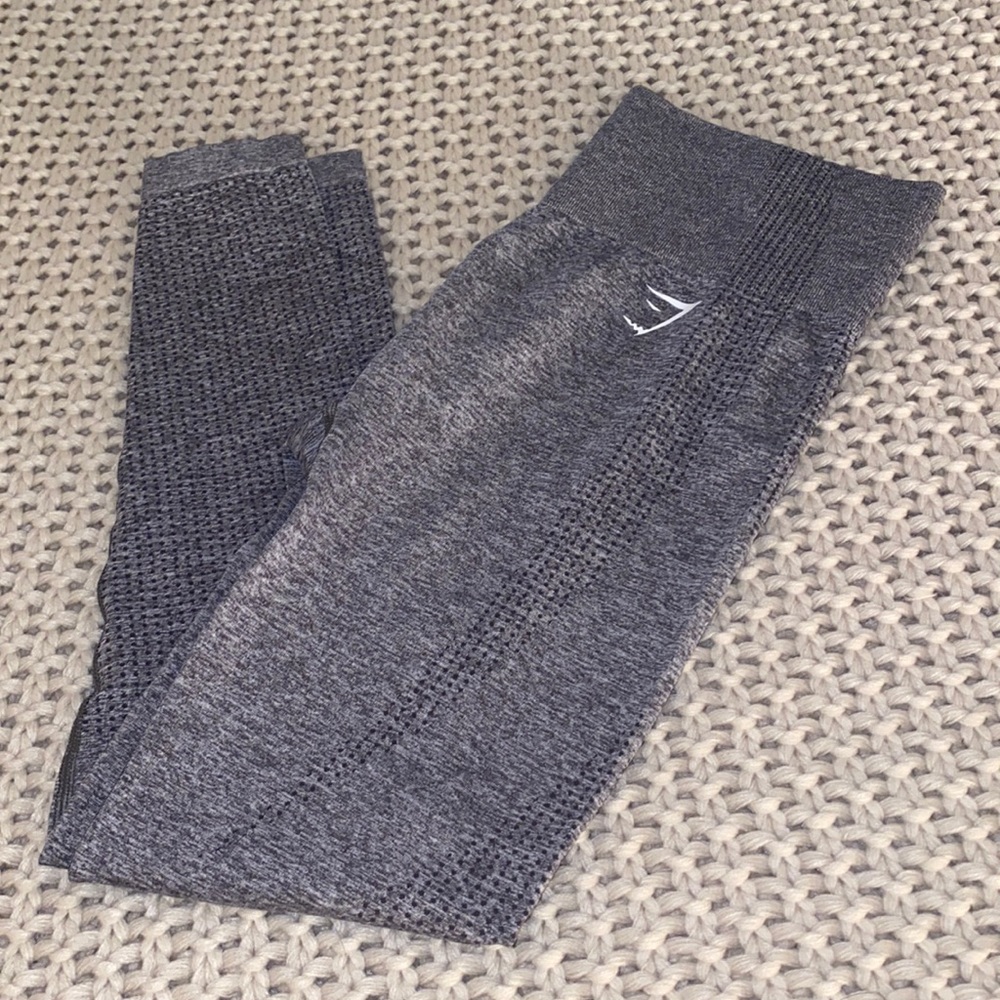 Grey seamless leggings